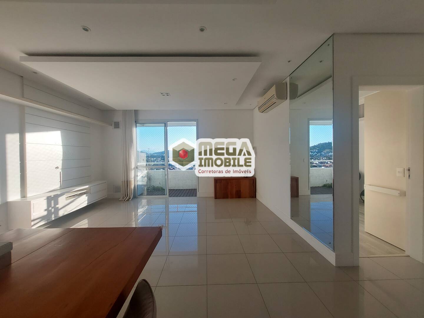 Apartamento à venda com 2 quartos, 70m² - Foto 56