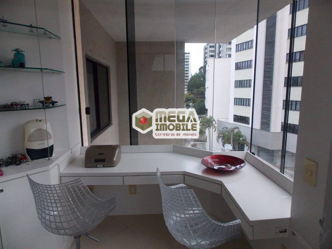 Apartamento à venda com 4 quartos, 271m² - Foto 30