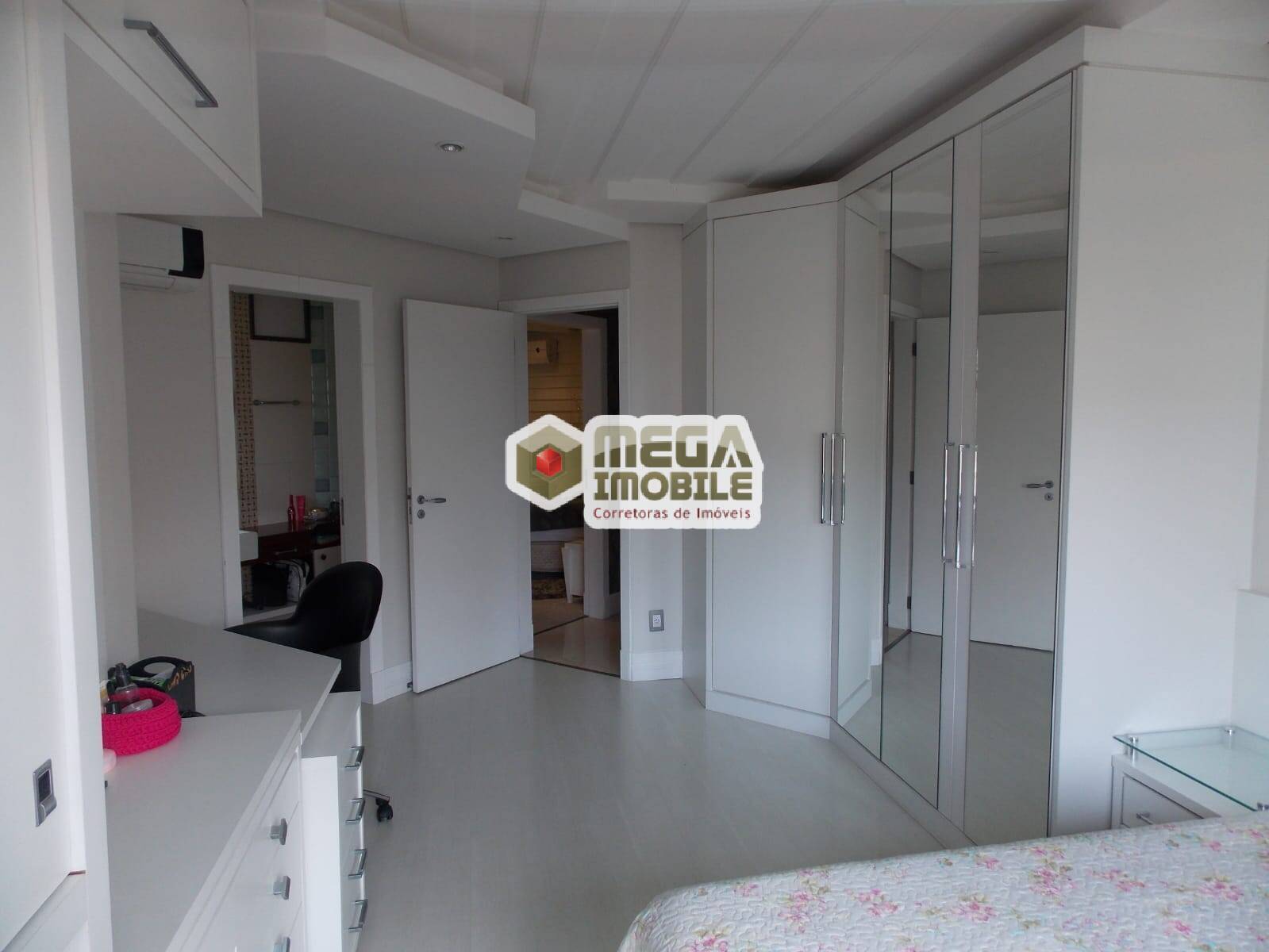 Apartamento à venda com 4 quartos, 271m² - Foto 35