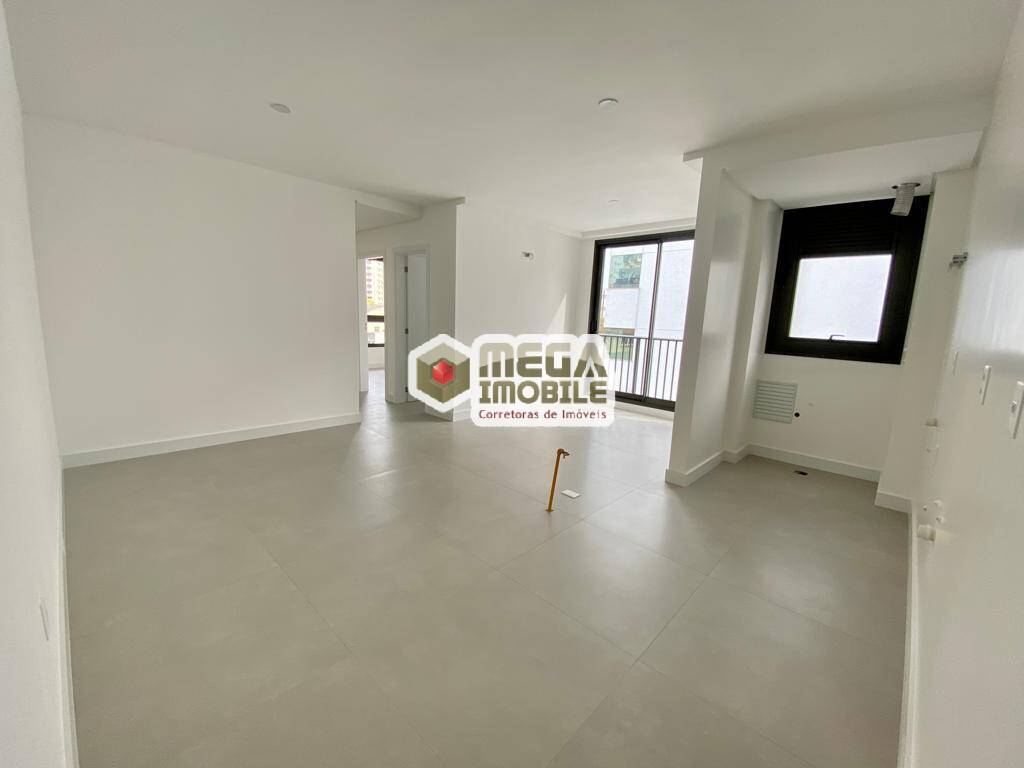 Apartamento à venda com 2 quartos, 65m² - Foto 9