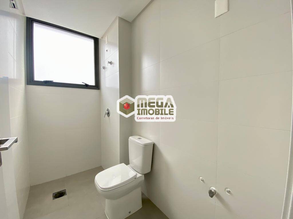 Apartamento à venda com 2 quartos, 65m² - Foto 17