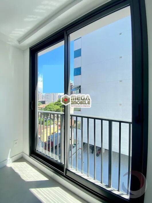 Apartamento à venda com 2 quartos, 65m² - Foto 7