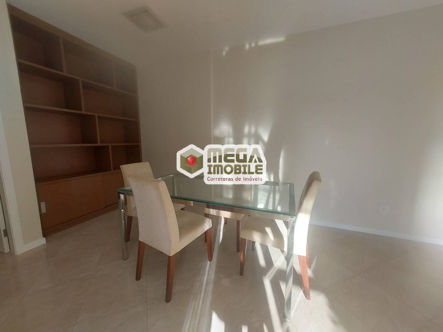 Apartamento à venda com 2 quartos, 70m² - Foto 16