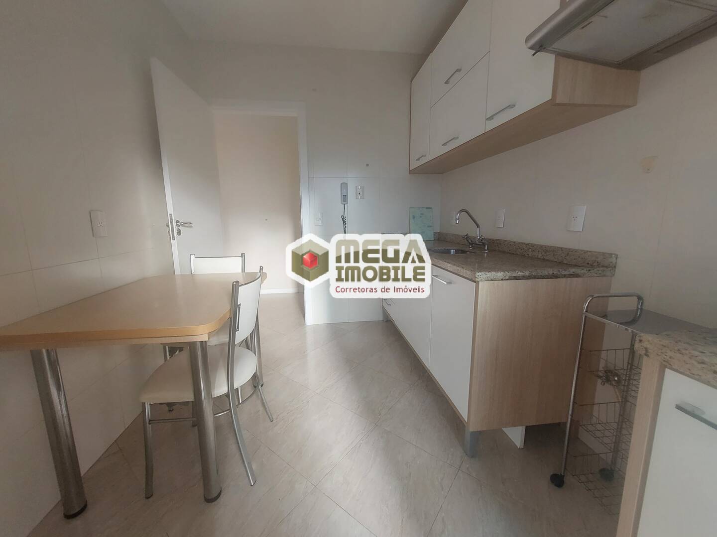 Apartamento à venda com 2 quartos, 70m² - Foto 8