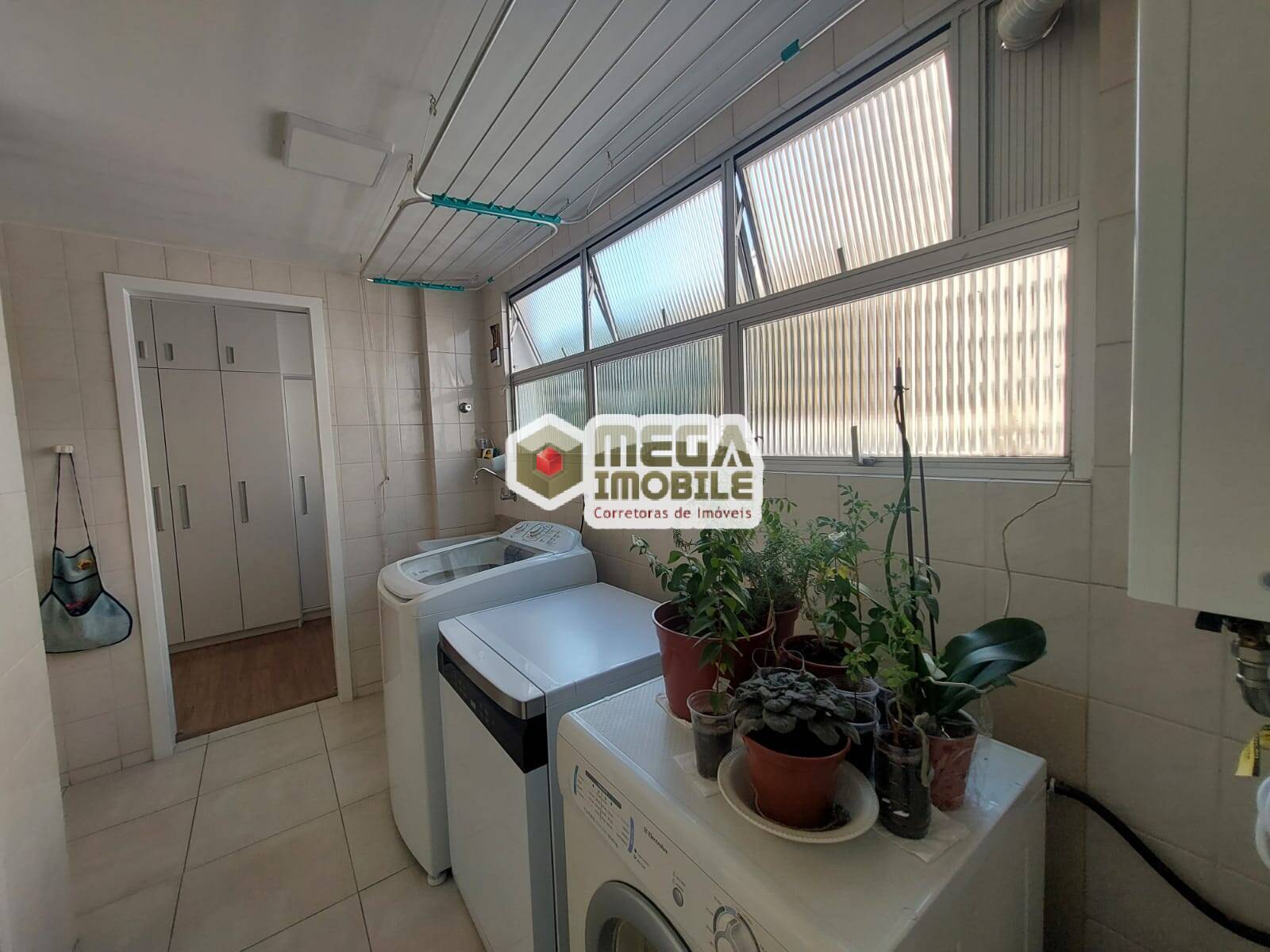 Apartamento à venda com 3 quartos, 116m² - Foto 10