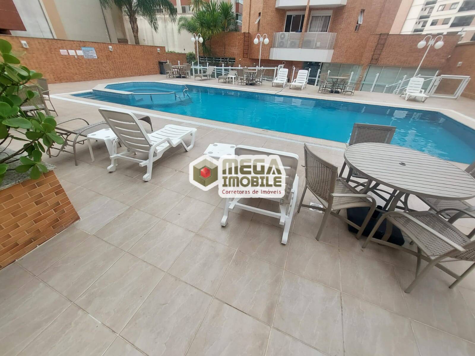 Apartamento à venda com 3 quartos, 82m² - Foto 19