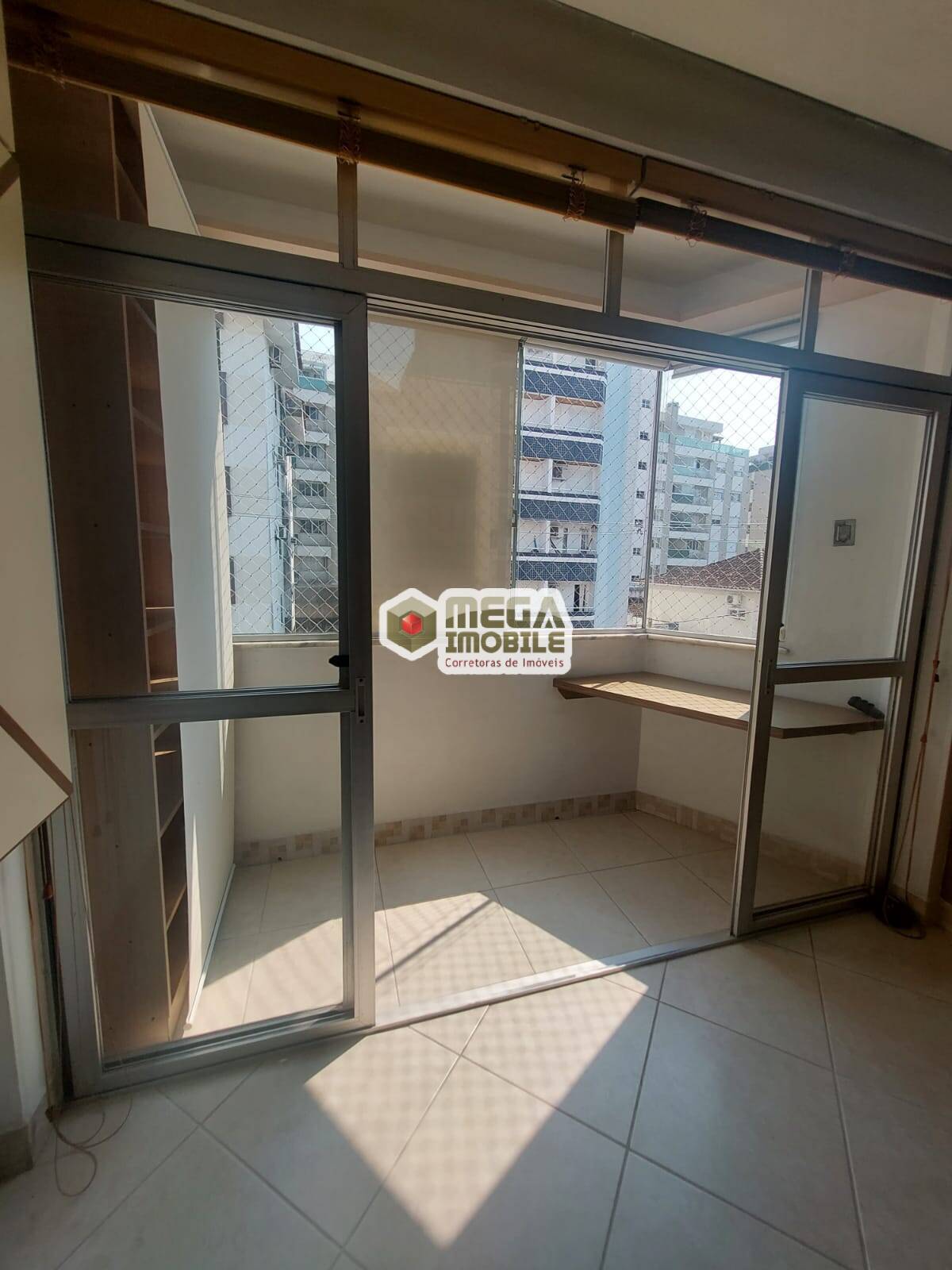 Apartamento à venda com 2 quartos, 63m² - Foto 8