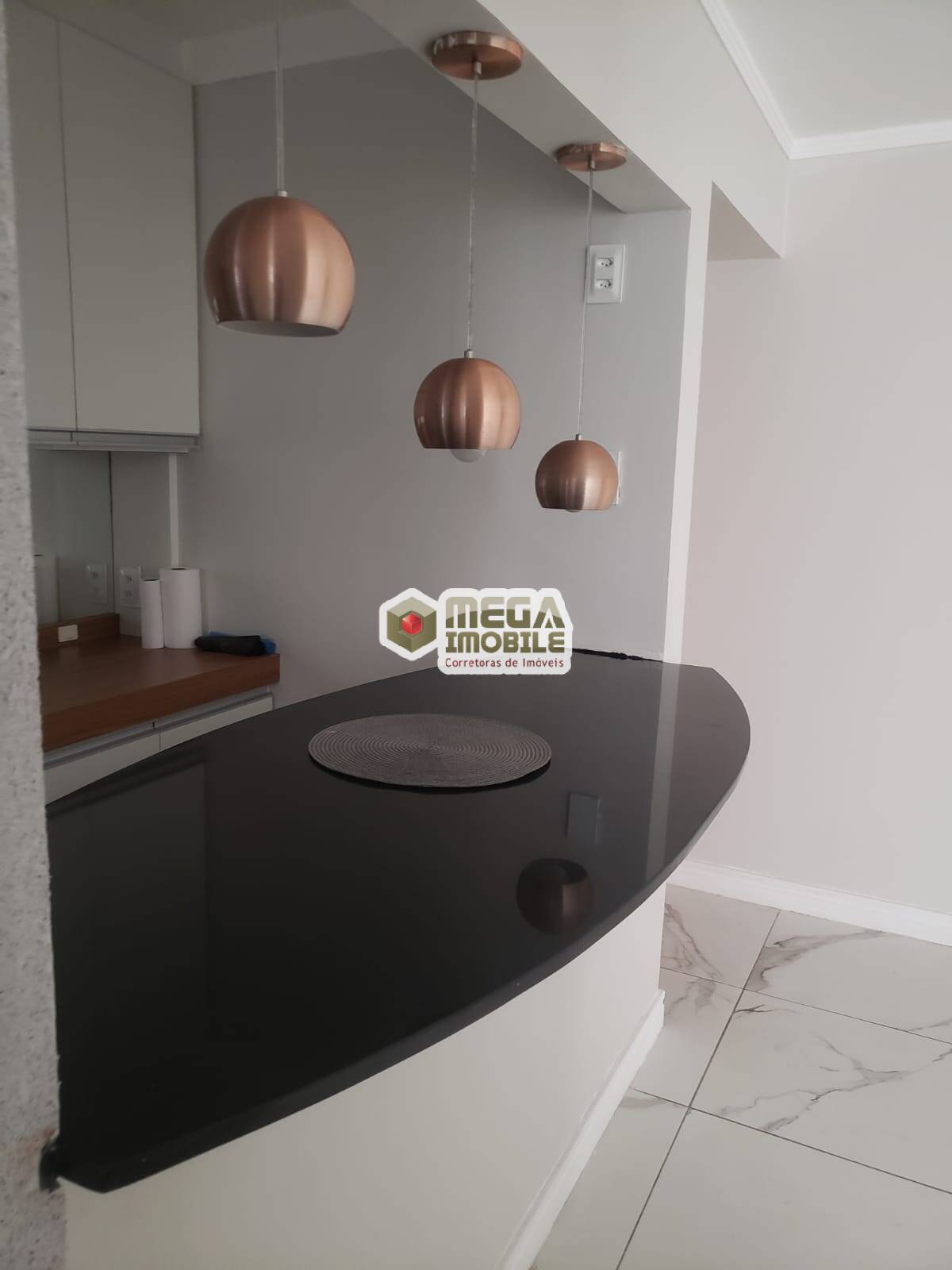 Apartamento à venda com 2 quartos, 62m² - Foto 2