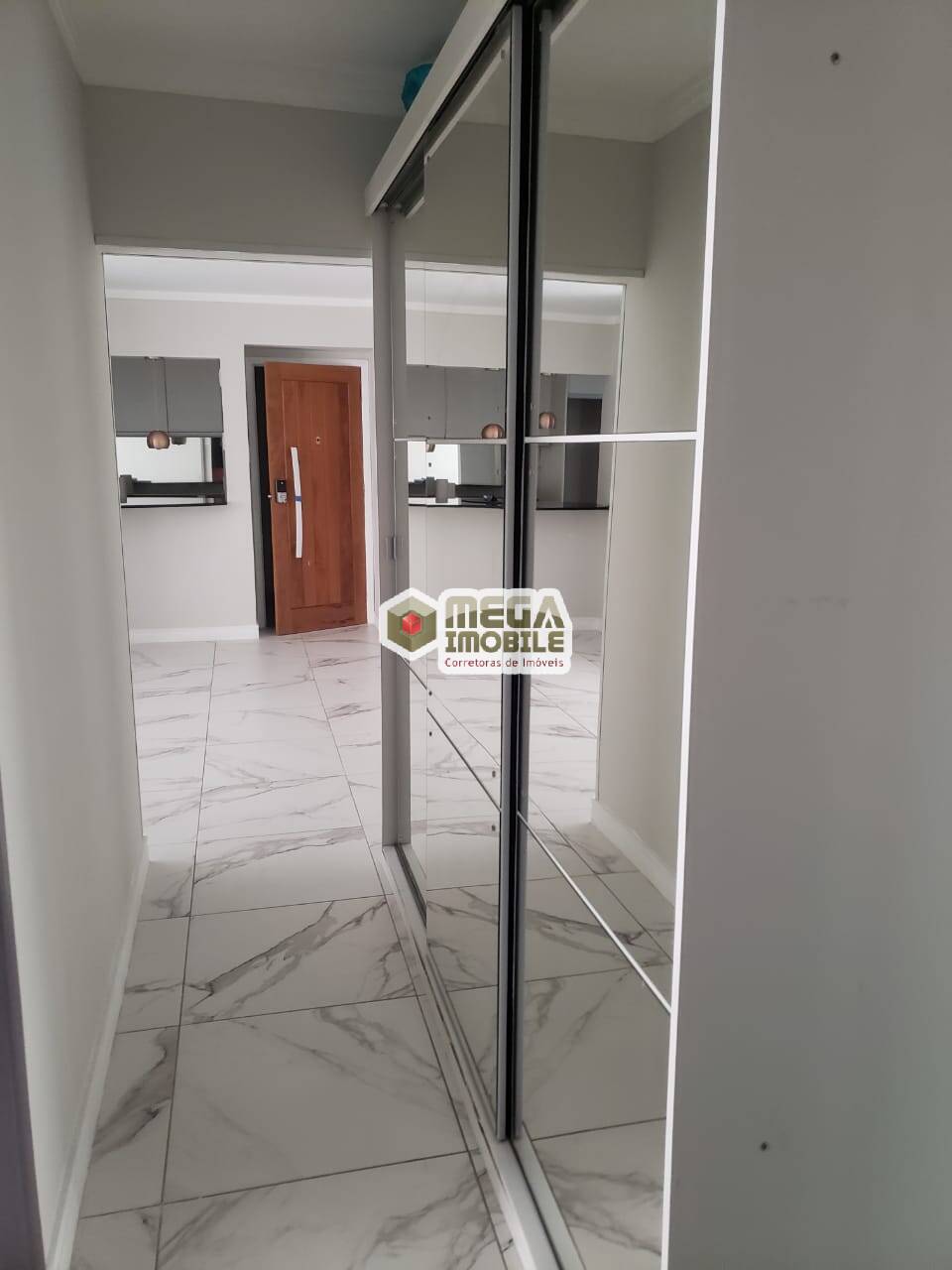 Apartamento à venda com 2 quartos, 62m² - Foto 11