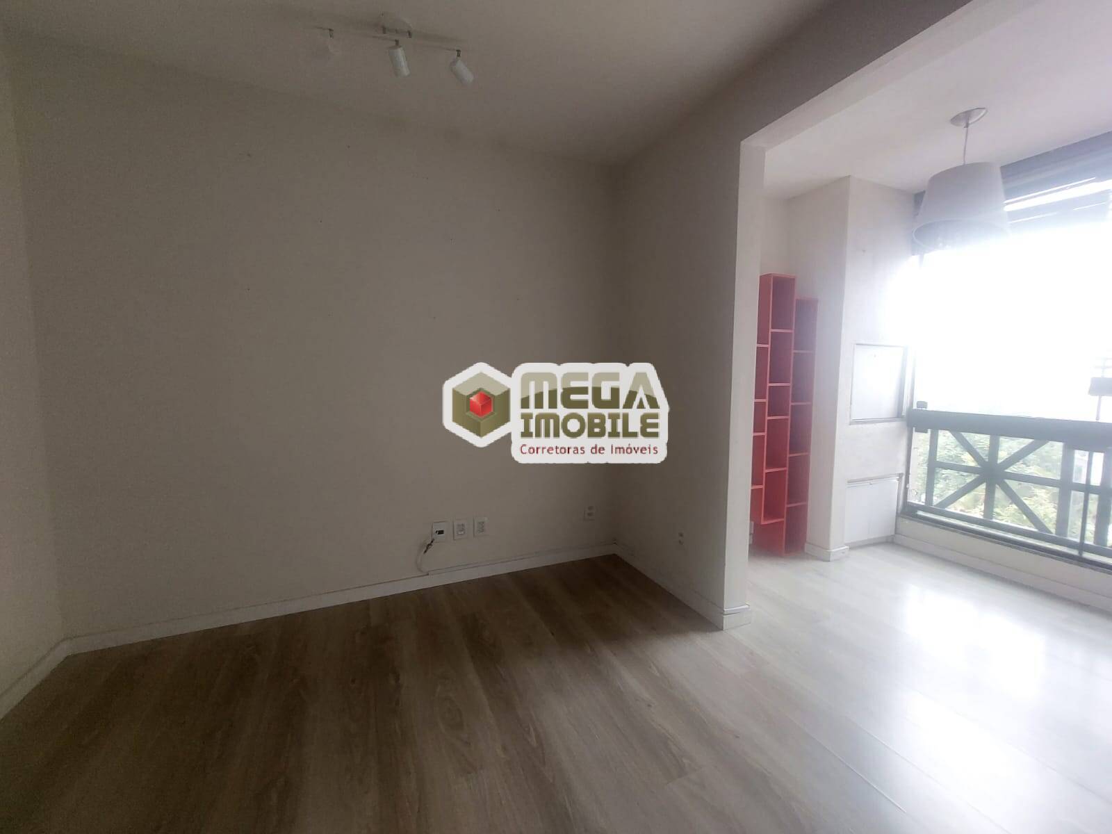 Apartamento à venda com 3 quartos, 85m² - Foto 13