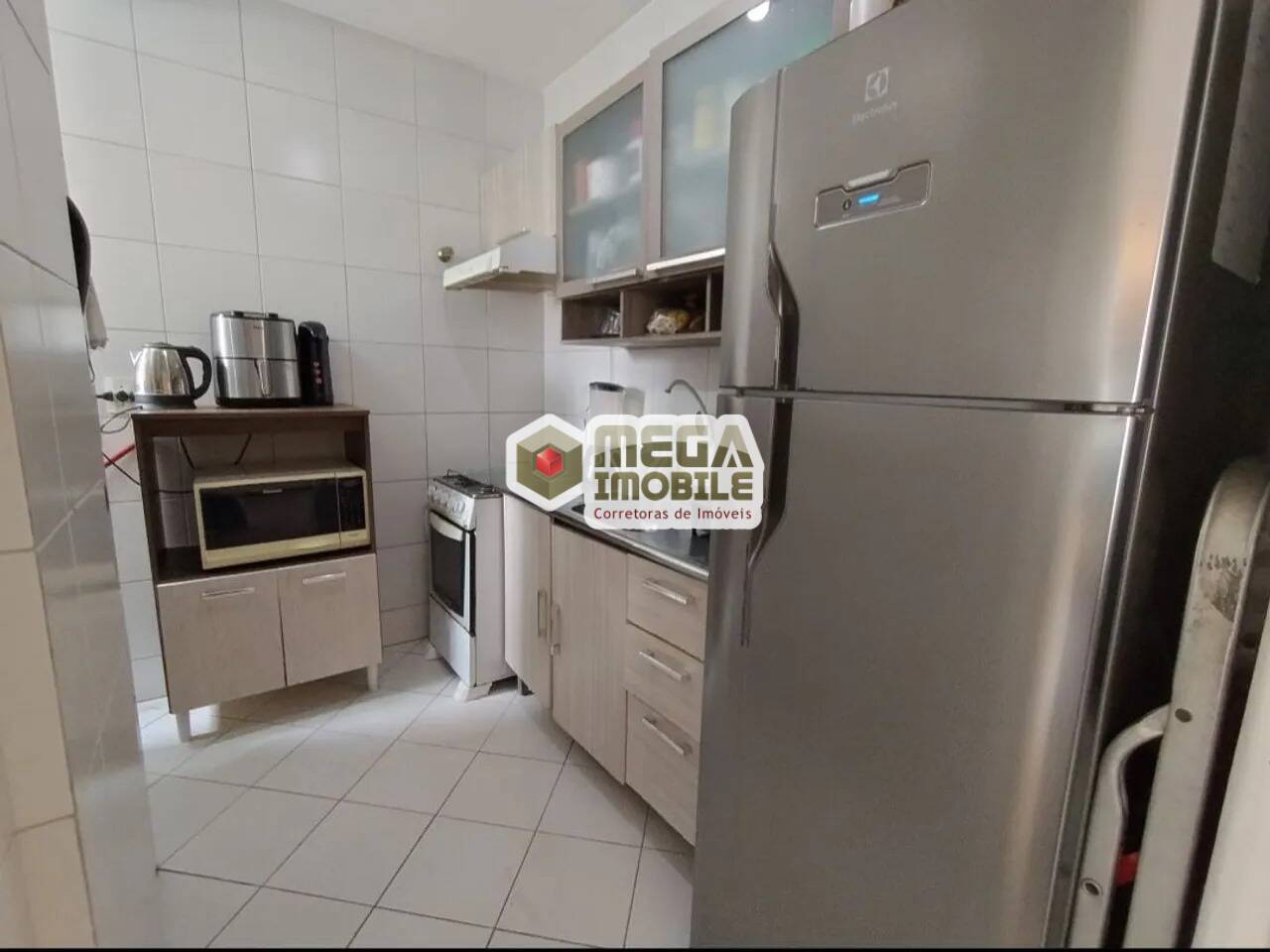 Apartamento à venda com 2 quartos, 55m² - Foto 2