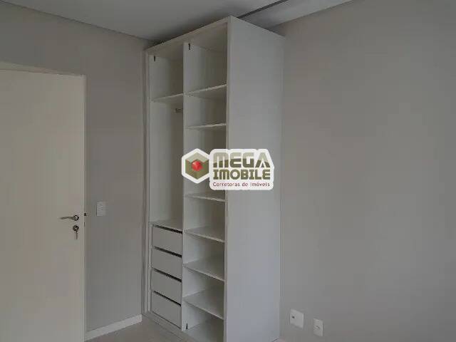 Apartamento à venda com 2 quartos, 66m² - Foto 12