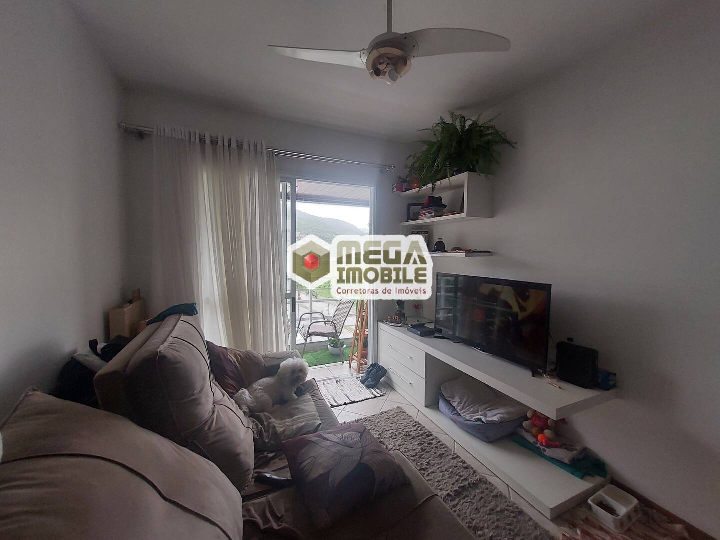 Apartamento à venda com 2 quartos, 64m² - Foto 1