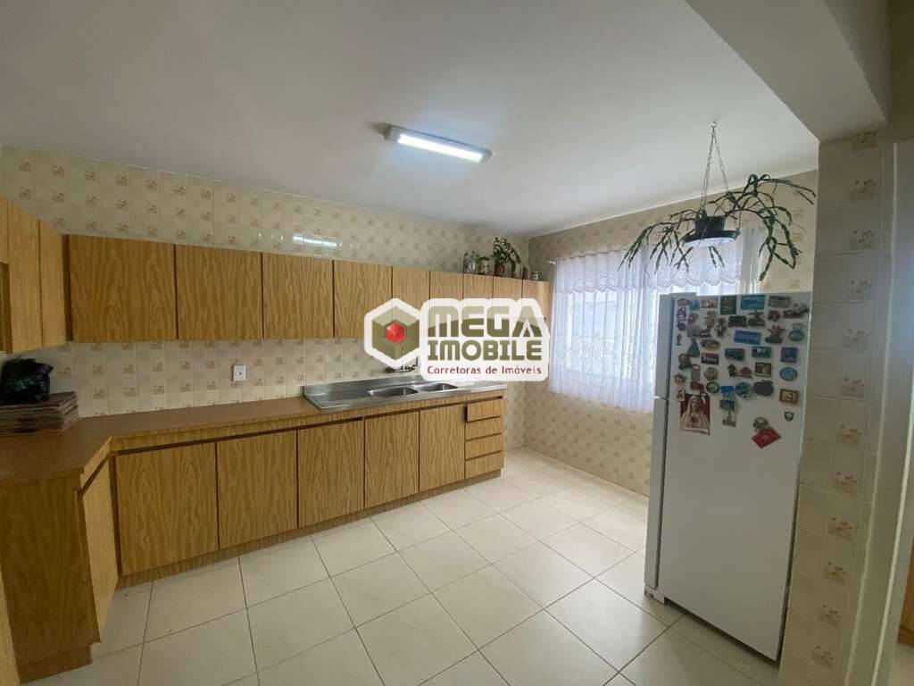 Apartamento à venda com 3 quartos, 122m² - Foto 3