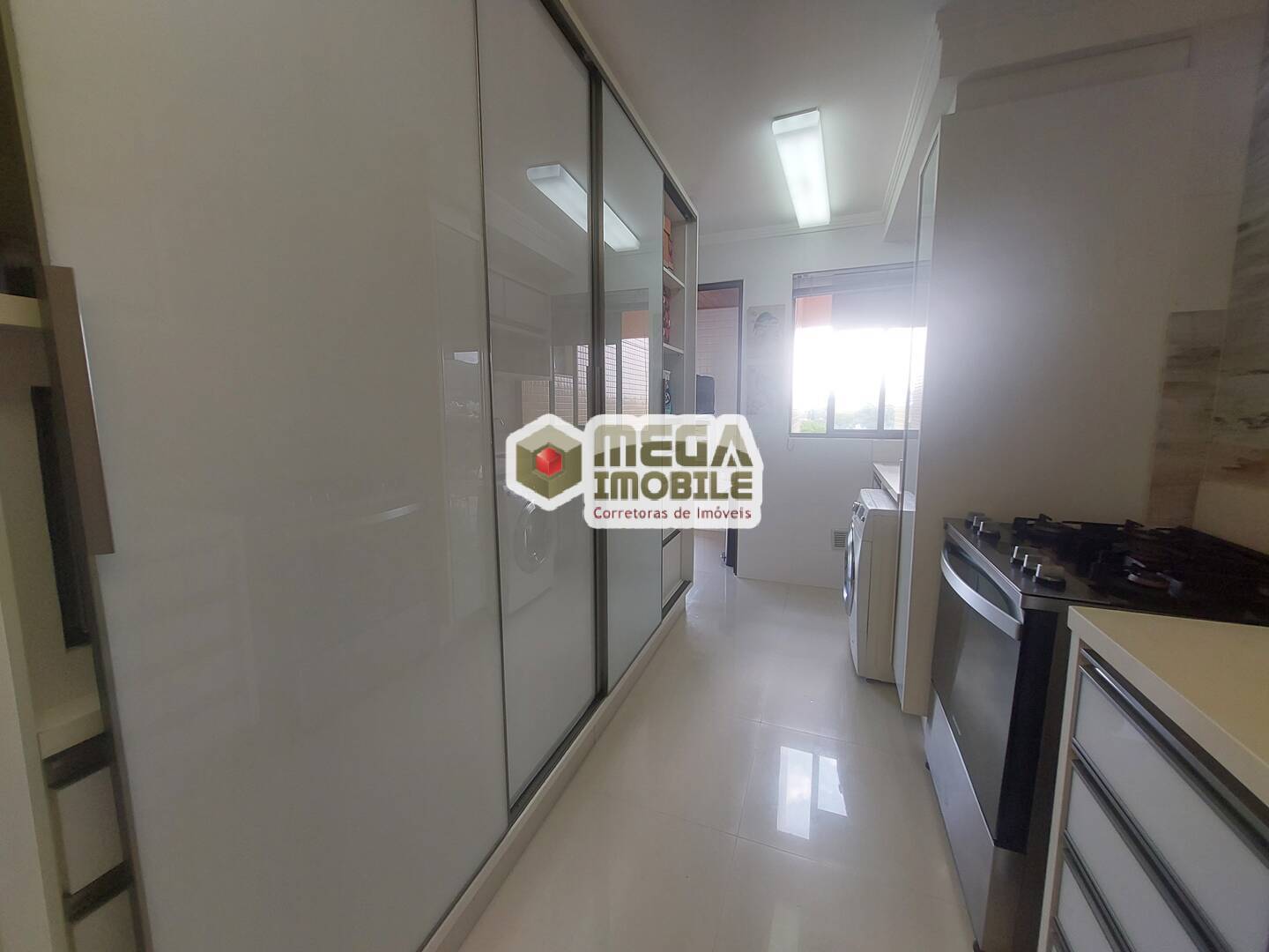 Apartamento à venda com 3 quartos, 112m² - Foto 10