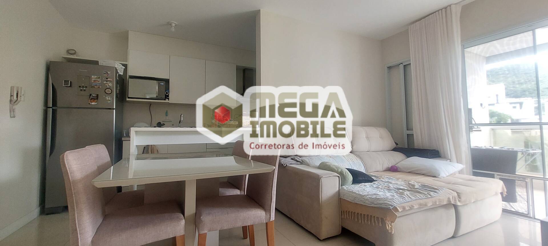 Apartamento à venda com 2 quartos, 71m² - Foto 3