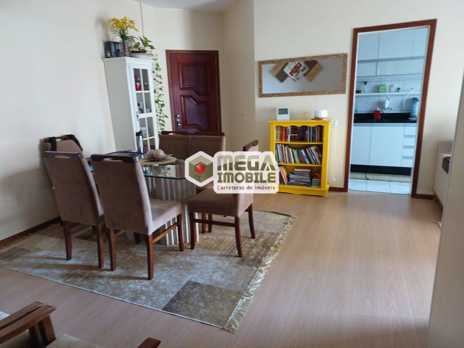 Apartamento à venda com 3 quartos, 85m² - Foto 1