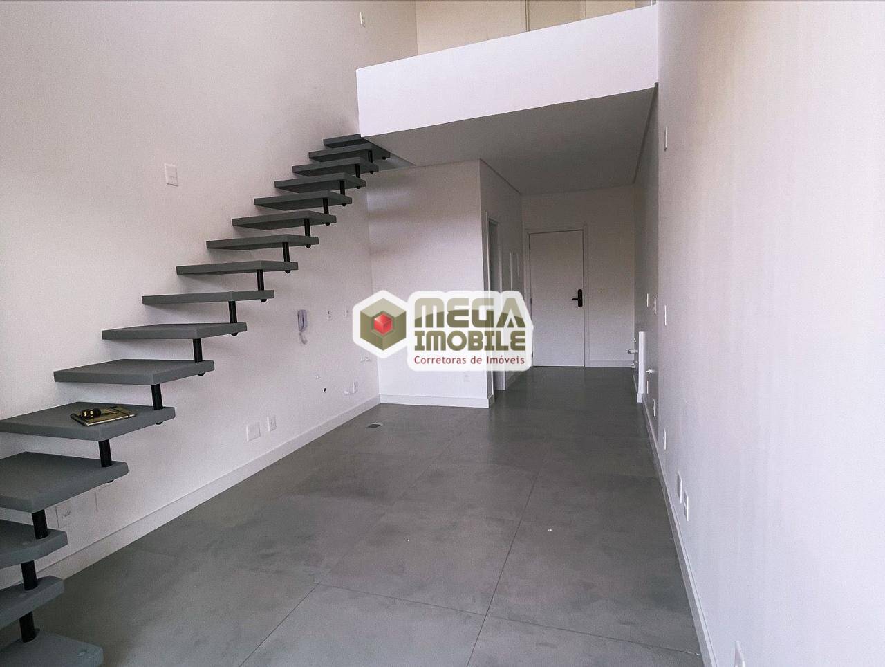 Apartamento à venda com 1 quarto, 43m² - Foto 1