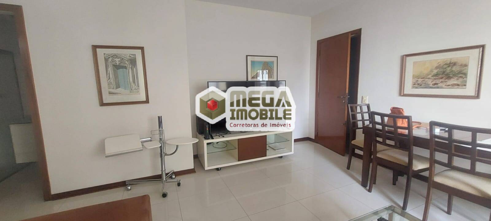 Apartamento à venda com 2 quartos, 77m² - Foto 3