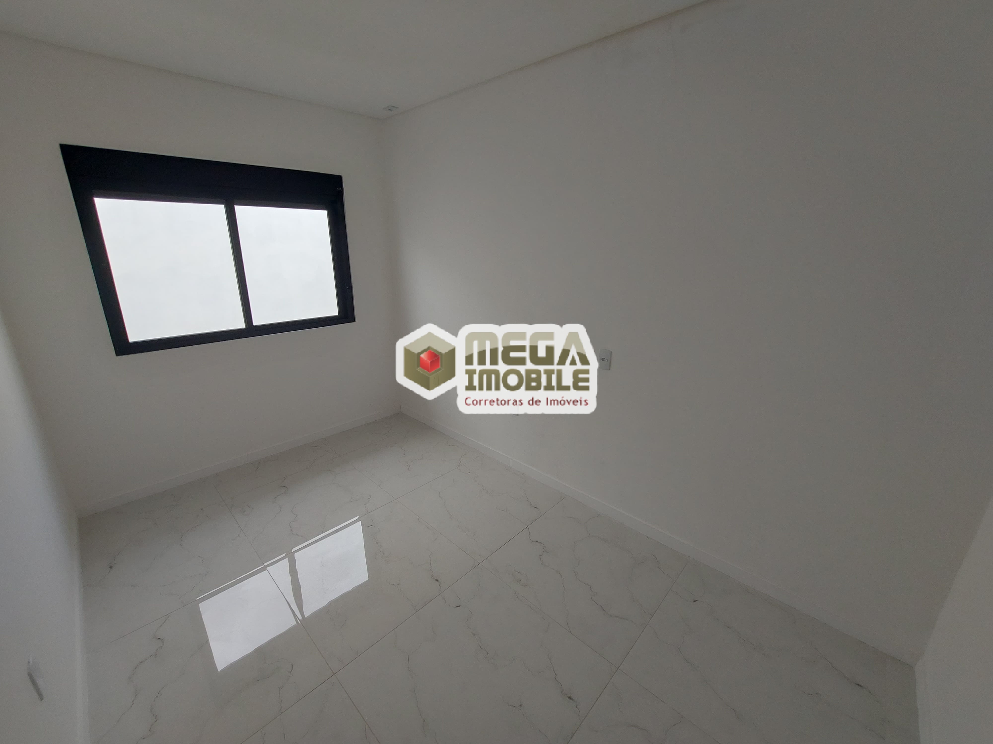 Casa à venda com 3 quartos, 90m² - Foto 11