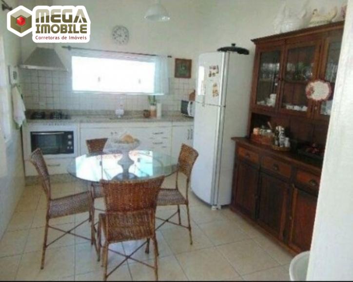 Casa à venda com 3 quartos, 150m² - Foto 2