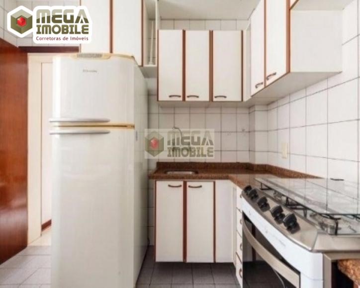 Apartamento à venda com 2 quartos, 72m² - Foto 9