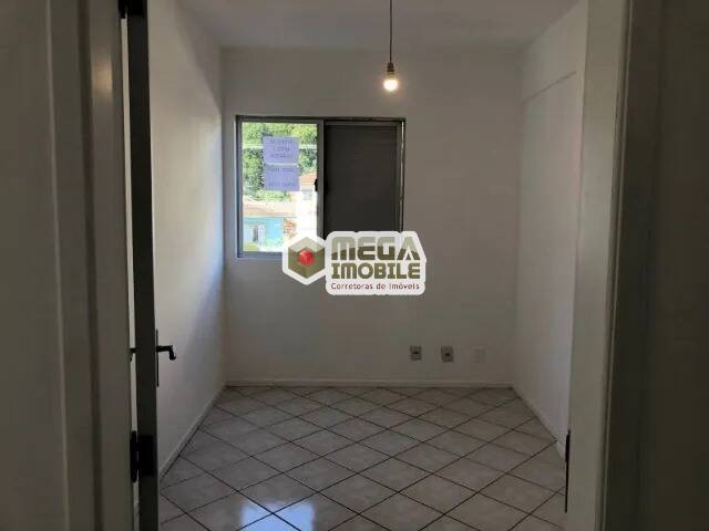 Apartamento à venda com 2 quartos, 60m² - Foto 5