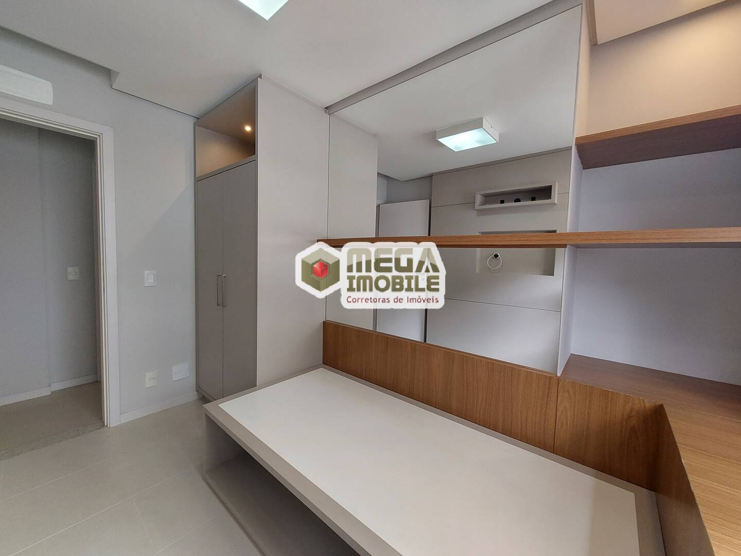 Apartamento à venda com 2 quartos, 70m² - Foto 39