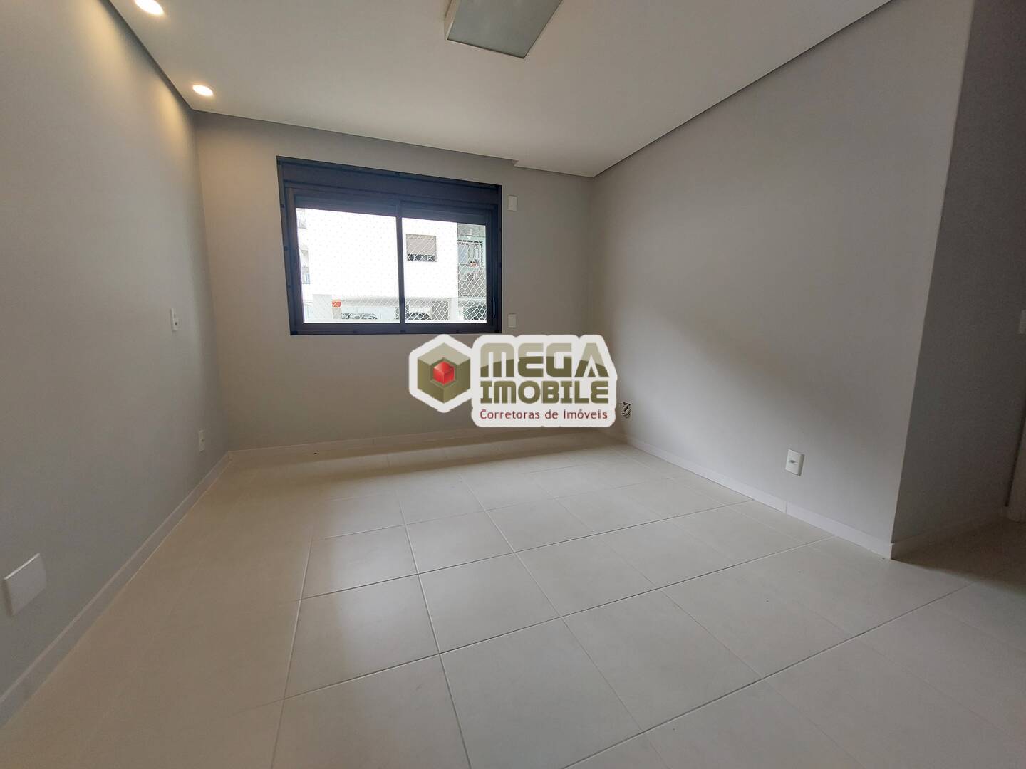 Apartamento à venda com 2 quartos, 70m² - Foto 42