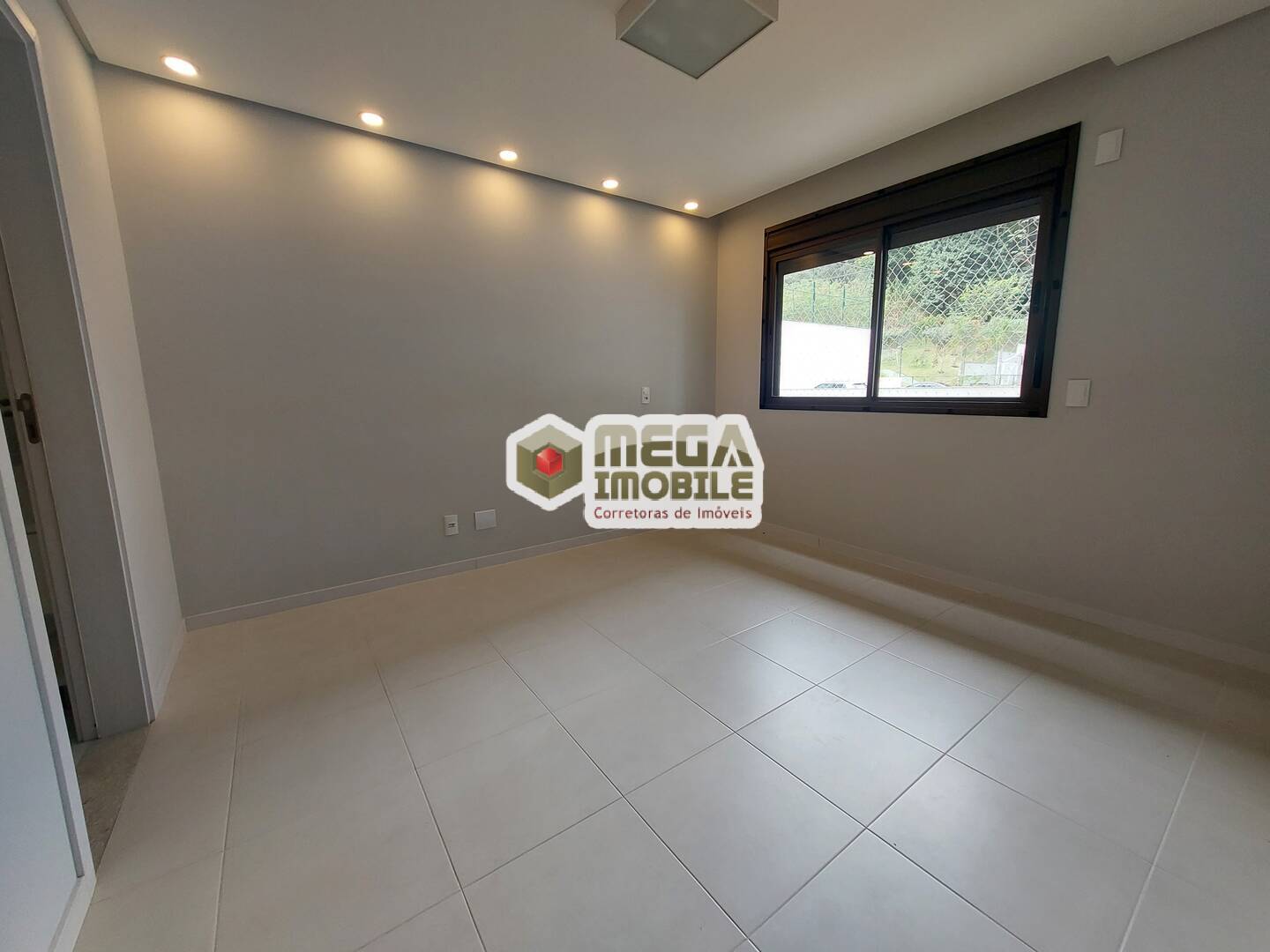 Apartamento à venda com 2 quartos, 70m² - Foto 44